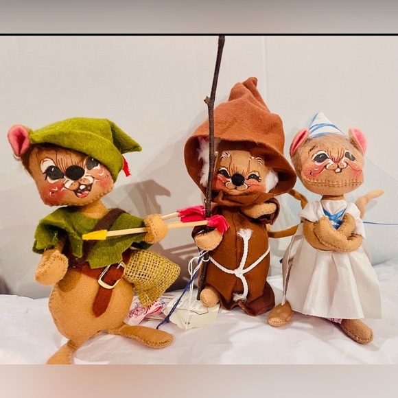 Annalee dolls set Robin Hood , Maid Marion, Friar Tick vintage dolls - Picture 2 of 12